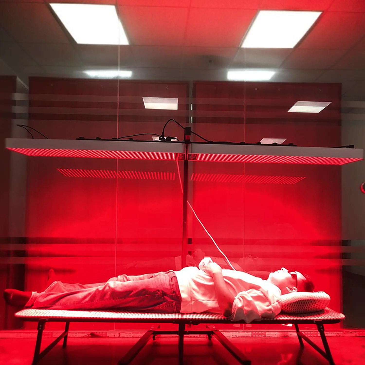red light therapy horizontal stand